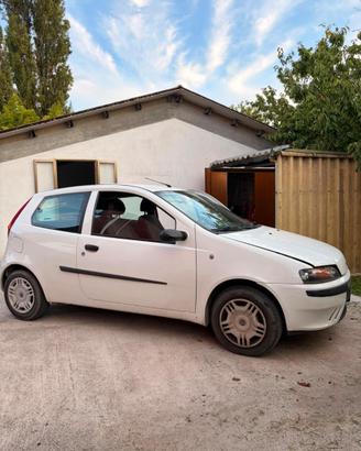 Fiat Punto 1.2 benzina 3 porte – 60 CV