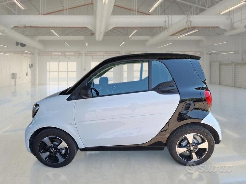 Smart Fortwo 2023 photo 5