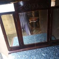 toilette con specchio e piano in marmo 