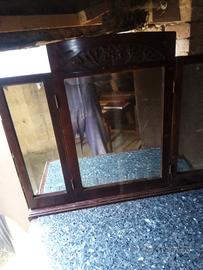 toilette con specchio e piano in marmo 