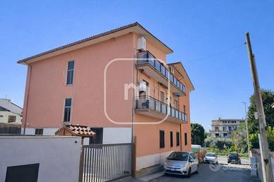 Appartamento di 80 m² con 3 locali a Roma