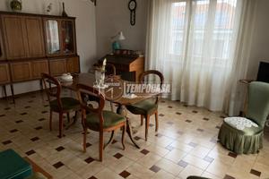 VILLA SINGOLA CON GIARDINO!!