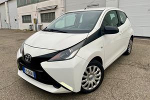 Toyota Aygo 1.0benz 2015 163.000km neopatentati