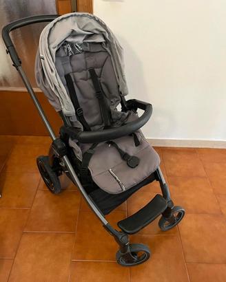 Passeggino Trio PegPerego + base per navetta