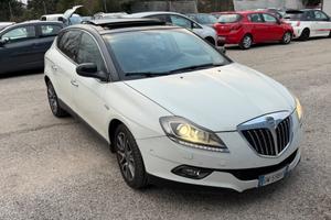 Lancia Delta 1.4 T-Jet 150 CV Argento