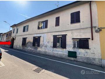 Immobile in asta di 199 m² con più di 5 locali e b