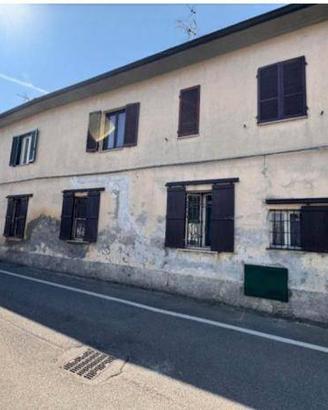 Immobile in asta di 199 m² con più di 5 locali e b