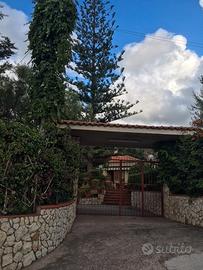 VILLA a CEFALU Sicilia VICINO SPIAGGIA