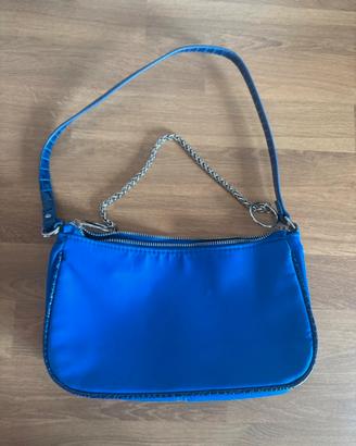 Borsa a spalla blu Bershka