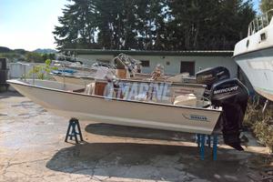 Boston Whaler 17 montauk