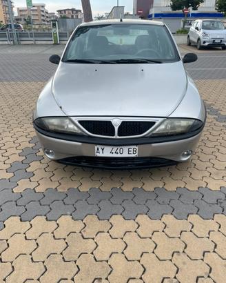 Lancia Y