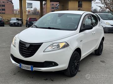 Lancia Ypsilon 0.9 TwinAir 85 CV 5 porte Metano Ec