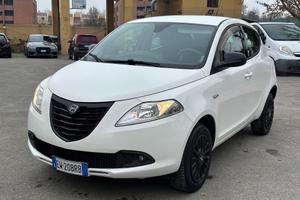 Lancia Ypsilon 0.9 TwinAir 85 CV 5 porte Metano Ec