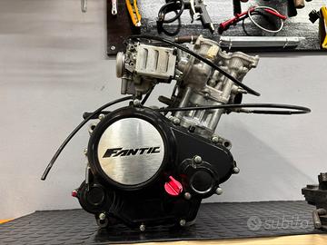 Blocco fantic 125 4t
