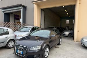 Audi A3 SPB 1.6 TDI 105 CV CR Attraction