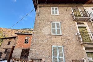 CASA SEMINDIPENDENTE A PASPARDO