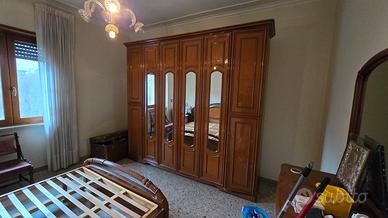 Camera da letto in legno 