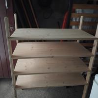 scaffali in legno