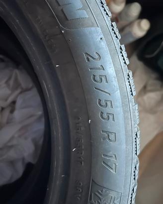 Pneumatici invernali michelin alpin 6  215/55 R17
