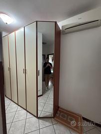 Armadio corridoio e mobili bagno