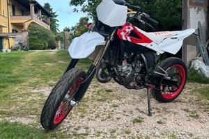 Huqvarna SM 125cc