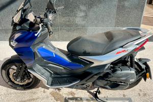 Aprilia sr gt 200