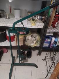 tappatrice bottiglie vino, tappi sughero 