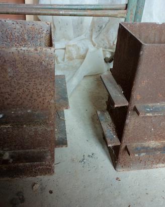 Guide per pilastri cancello in ferro