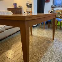 Tavolo da pranzo allungabile in noce chiaro