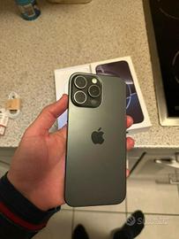 Vende  iphone 16 Pro Max Black Titanium 