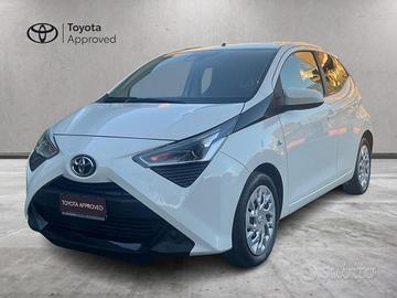 Toyota Aygo 1.0 x-play 5p