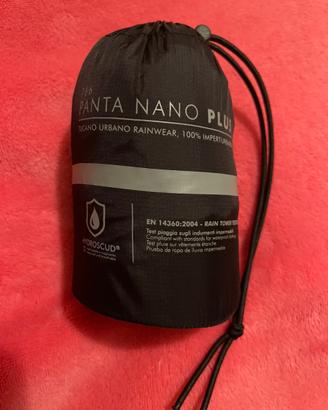 Pantalone moto anti pioggia Tucano Urbano. (Nuovo)