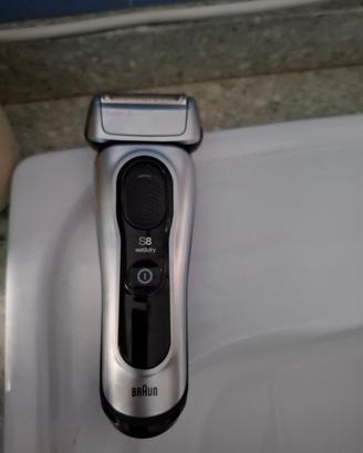 Braun Serie 8 8467cc.