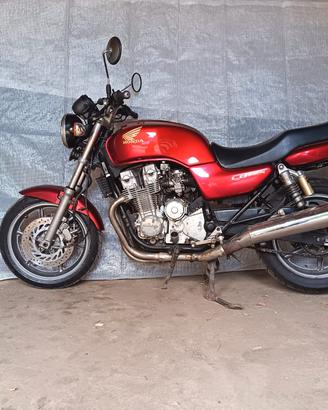 motocicletta da turismo