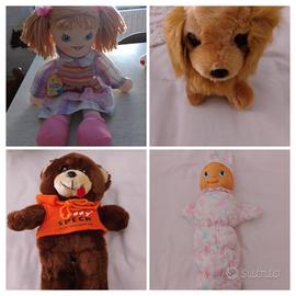 Bambola e peluche