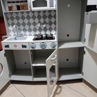 cucina in legno da gioco 