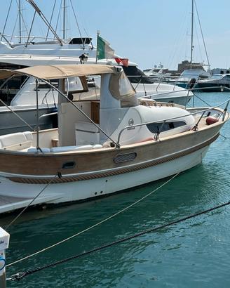 Gozzo cabinato  Damarin Deck 9 metri
