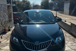 Lancia ypsilon ecochic