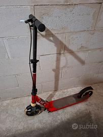 Monopattino Oxelo Mid 9 Decathlon – Rosso/Nero