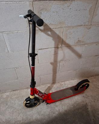 Monopattino Oxelo Mid 9 Decathlon – Rosso/Nero