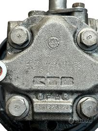 Pompa del servosterzo ford fiesta V Serie 1400 tdc