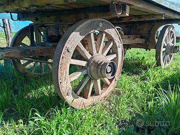  carro antico in legno