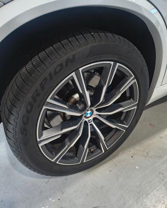 Cerchi BMW X5 20 pollici con gomme