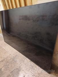 TV Samsung QLED 75 pollici rotta