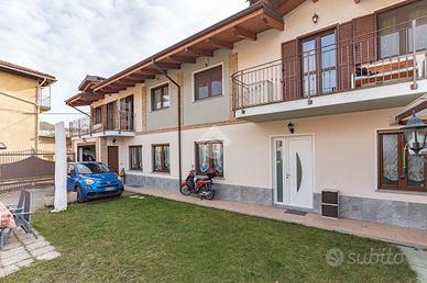 CASA SEMINDIPENDENTE A NOLE
