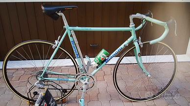 Bicicletta da corsa marca Bianchi