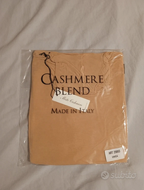 Maglia a collo alto in misto cashmere