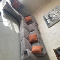 Divano angolare 3mt (rifatto 4 anni fa)