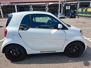 SMART FORTWO COUPE' 70 TWINAMIC PASSION