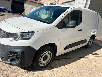 Peugeot partner 3 posti